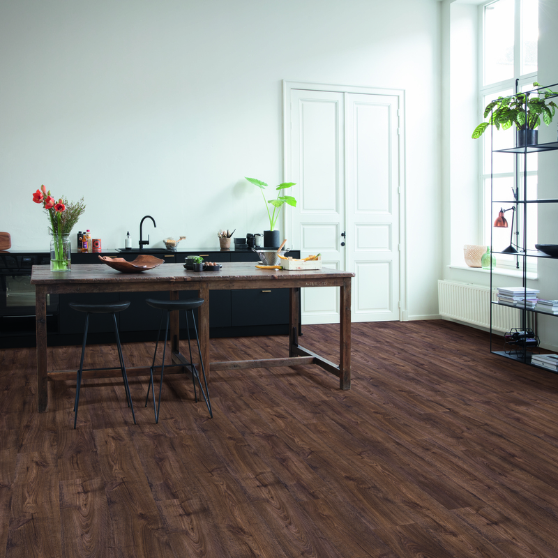 ПВХ-плитка Quick-Step QS Alpha Vinyl BLOOM планка AVMPU 40199 Дуб осенний шоколадный