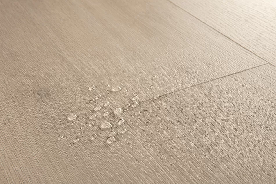 ПВХ-плитка Quick-Step Дуб сатиновый серо-бежевый Liv SGSPC20317