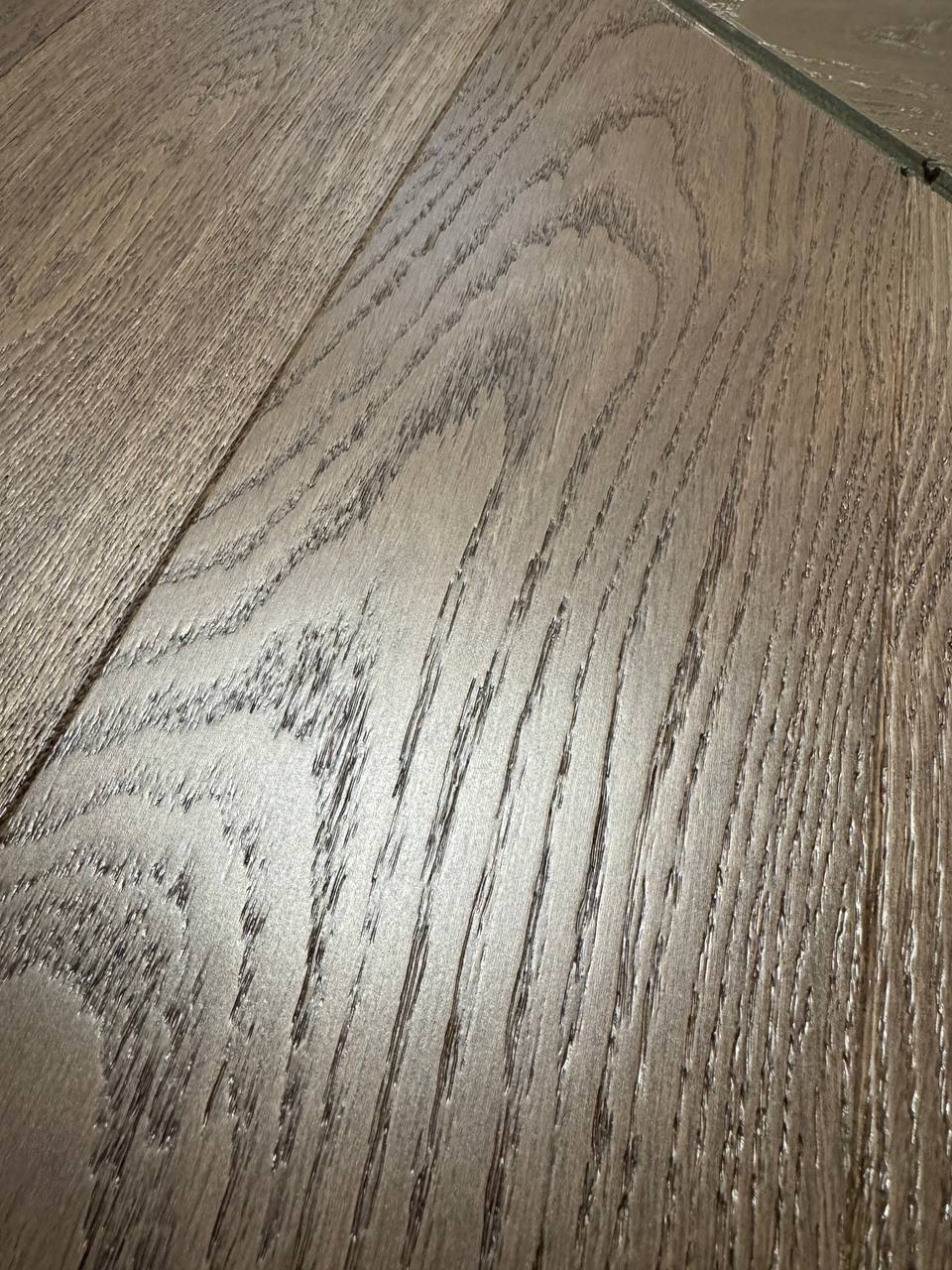 Паркет елка CROWNWOOD Urban Французская елка (45°) Дуб Chocolate (Decor-7) прайм, Лак 785 x 125 x 14 / 1.57м2