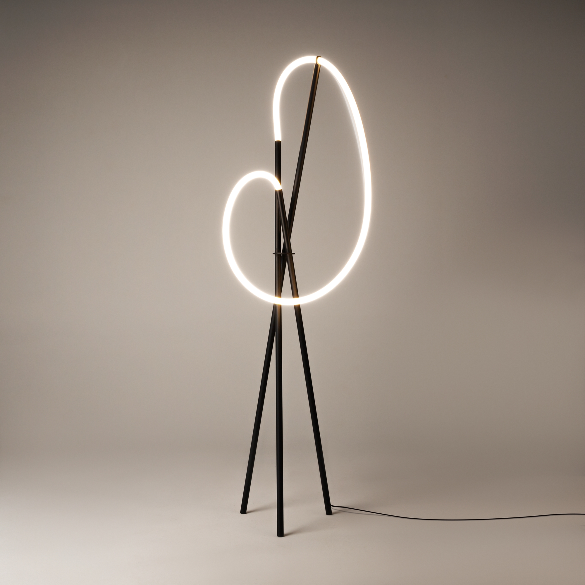 Напольный светильник (торшер) Maytoni MOD369FL-L36B3K