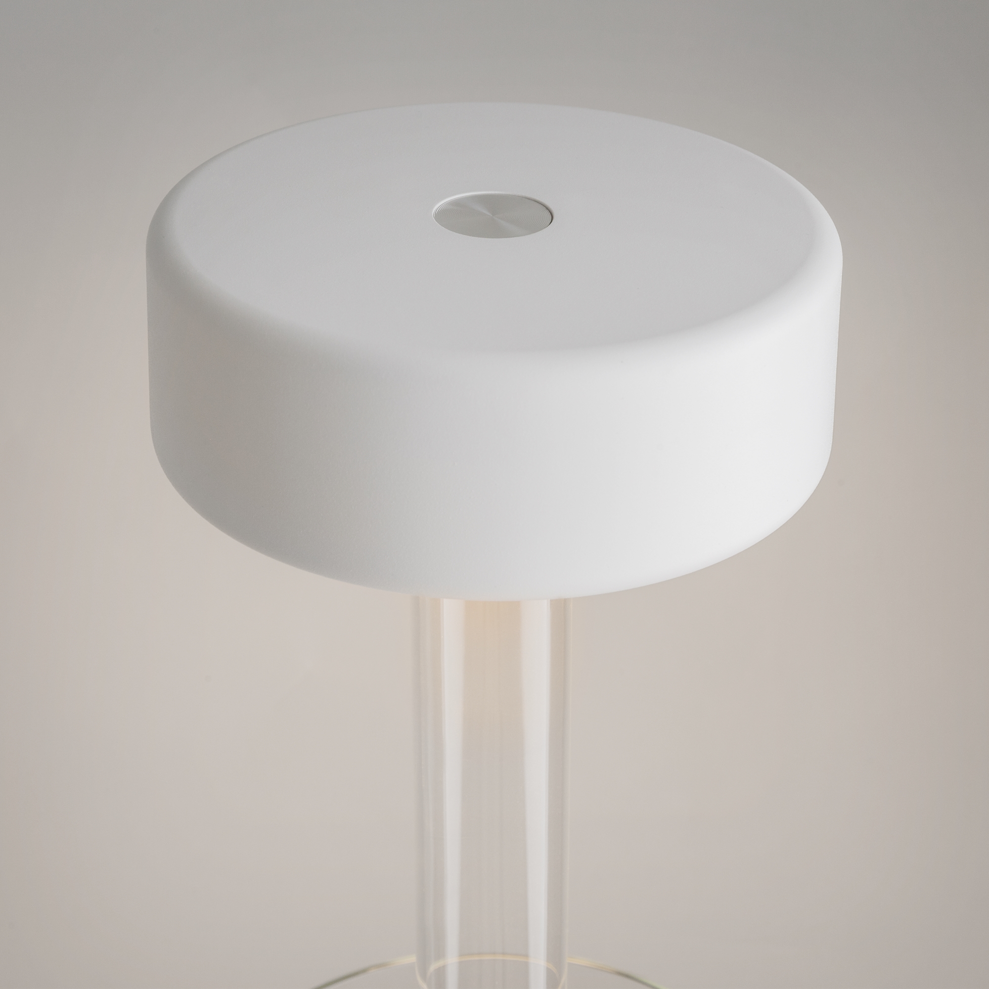 Аккумуляторный светильник Maytoni MOD229TL-L3W3K1