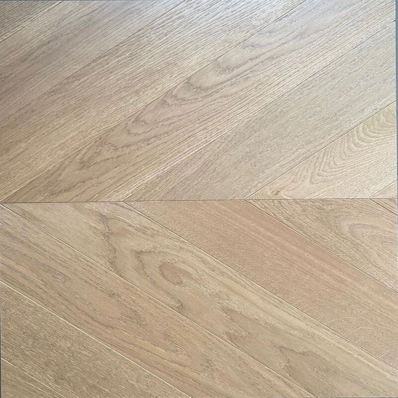 Паркет елка CROWNWOOD Urban Французская елка (45°) Дуб Honey натур-селект, Лак 785 x 125 x 14 / 1.57м2