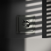 Розетка встраиваемая VOLTUM S70 с заземлением и защитными шторками, 16А, с USB, A+С, (титан)