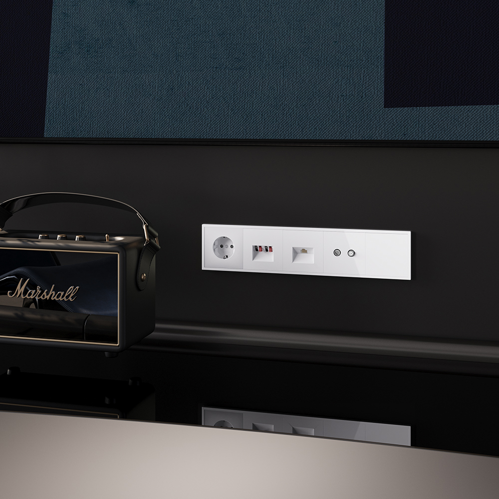 Рамка пластиковая VOLTUM S70 на 5 постов, (белый глянцевый)