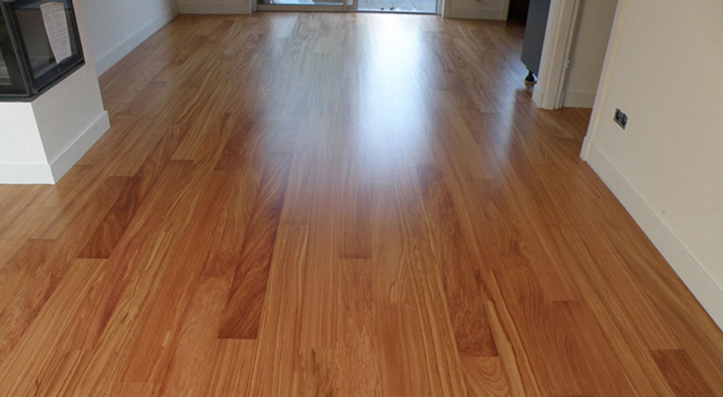 Массивная доска CROWNWOOD Exotic Афзелия (Pachyloba) 250..2250 х 140 х 19 / 2.52