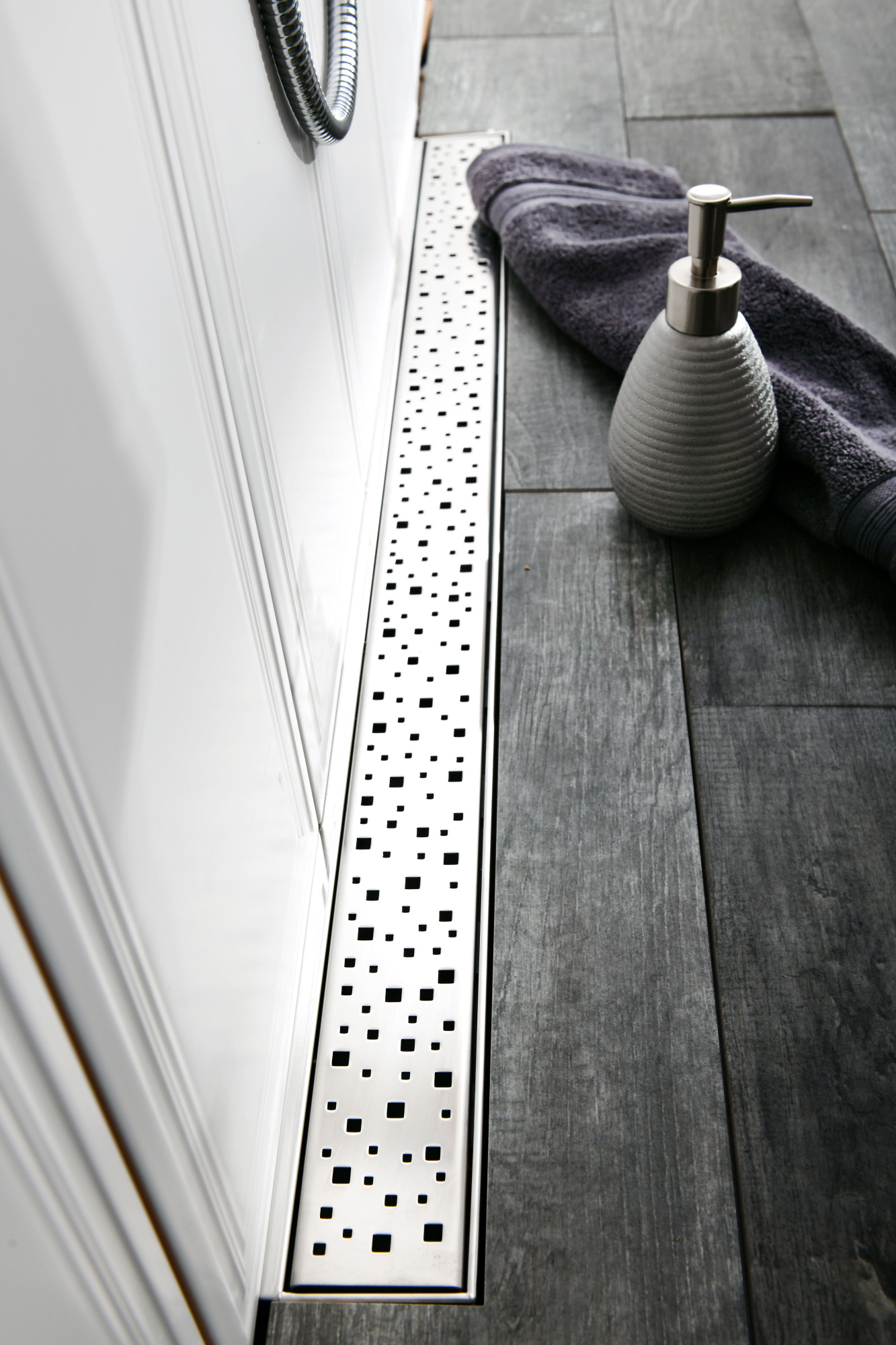 Душевой лоток 65 см Creto Quadro CRE-650 QH с решеткой, хром