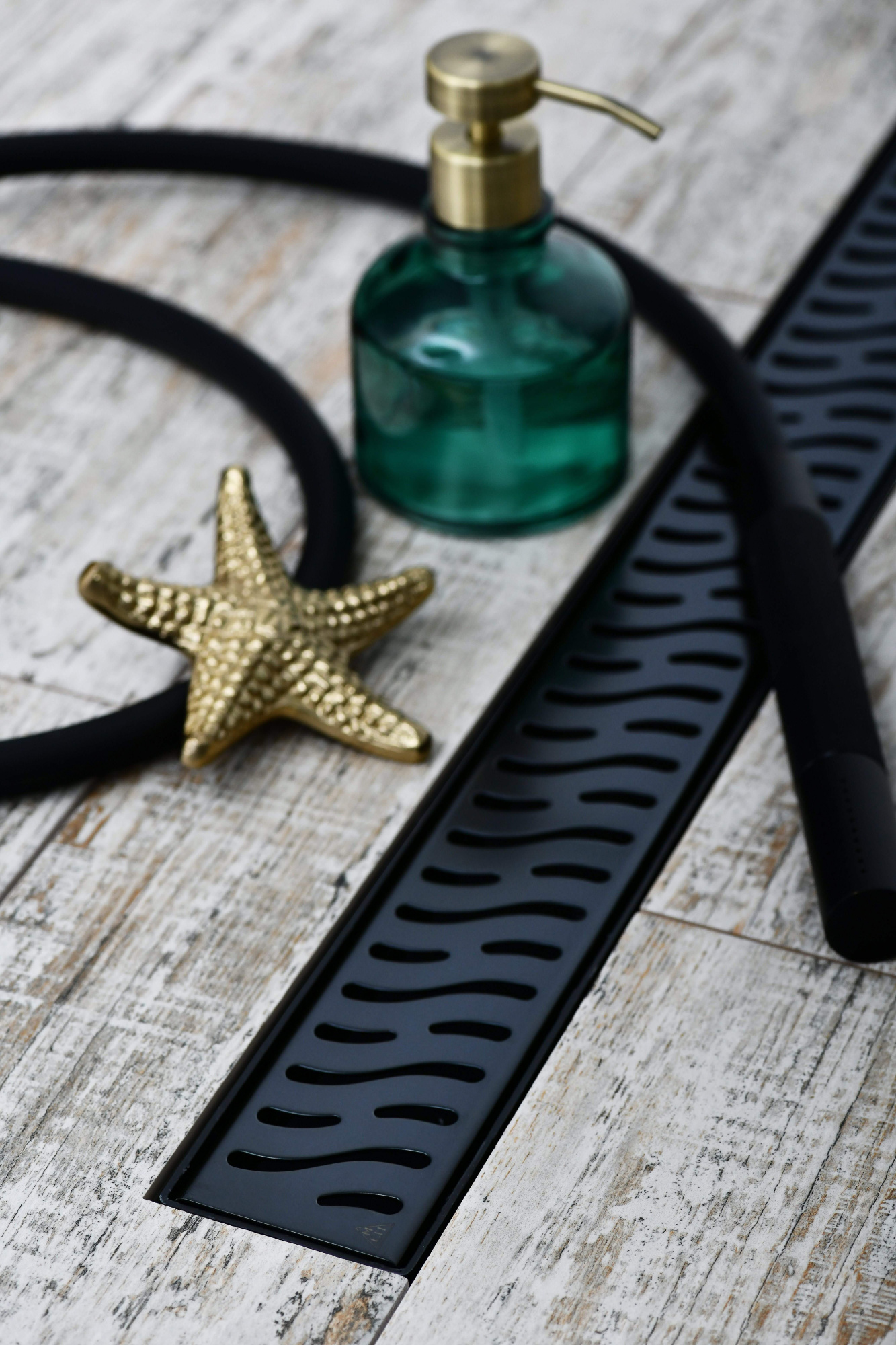 Душевой лоток 75 см Creto Zigzag CRE-750 ZB-P с решеткой, черный