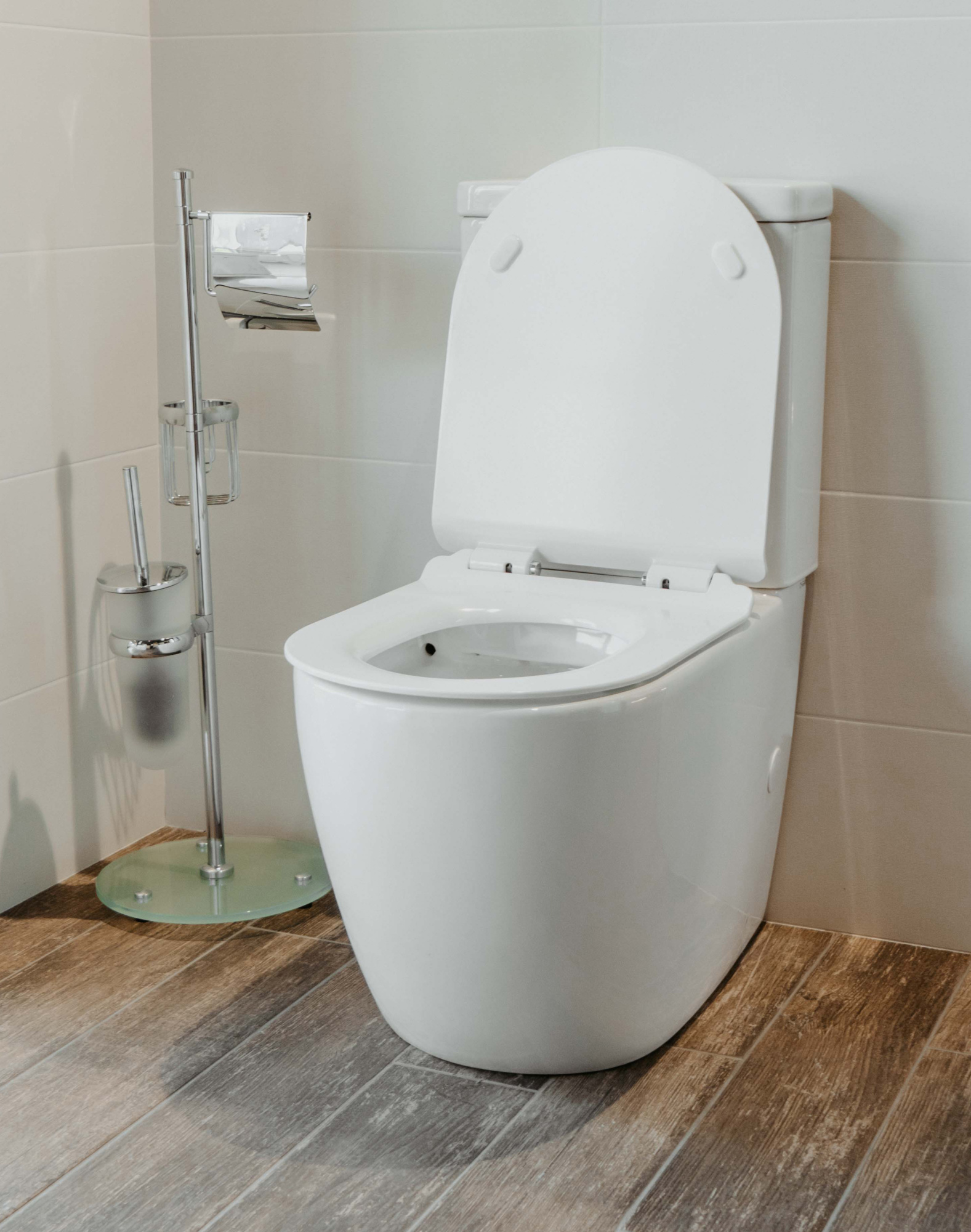 Чаша напольного унитаза безободковая Creto Logan L1 1001-004-WF с крышкой-сиденьем микролифт, белая